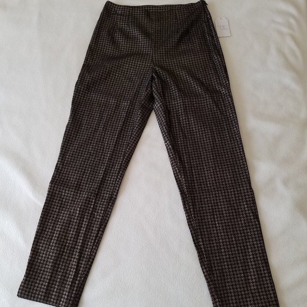 Time & Tru High Rise Stretch Size 8 Skinny Pant - Picture 4 of 13